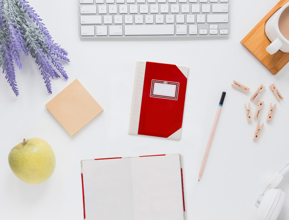 LIVRO DE CARTAO COSIDO FERNANDES FLECHA DIN A6+ LISO 50 FOLHAS 100 GR VERMELHO